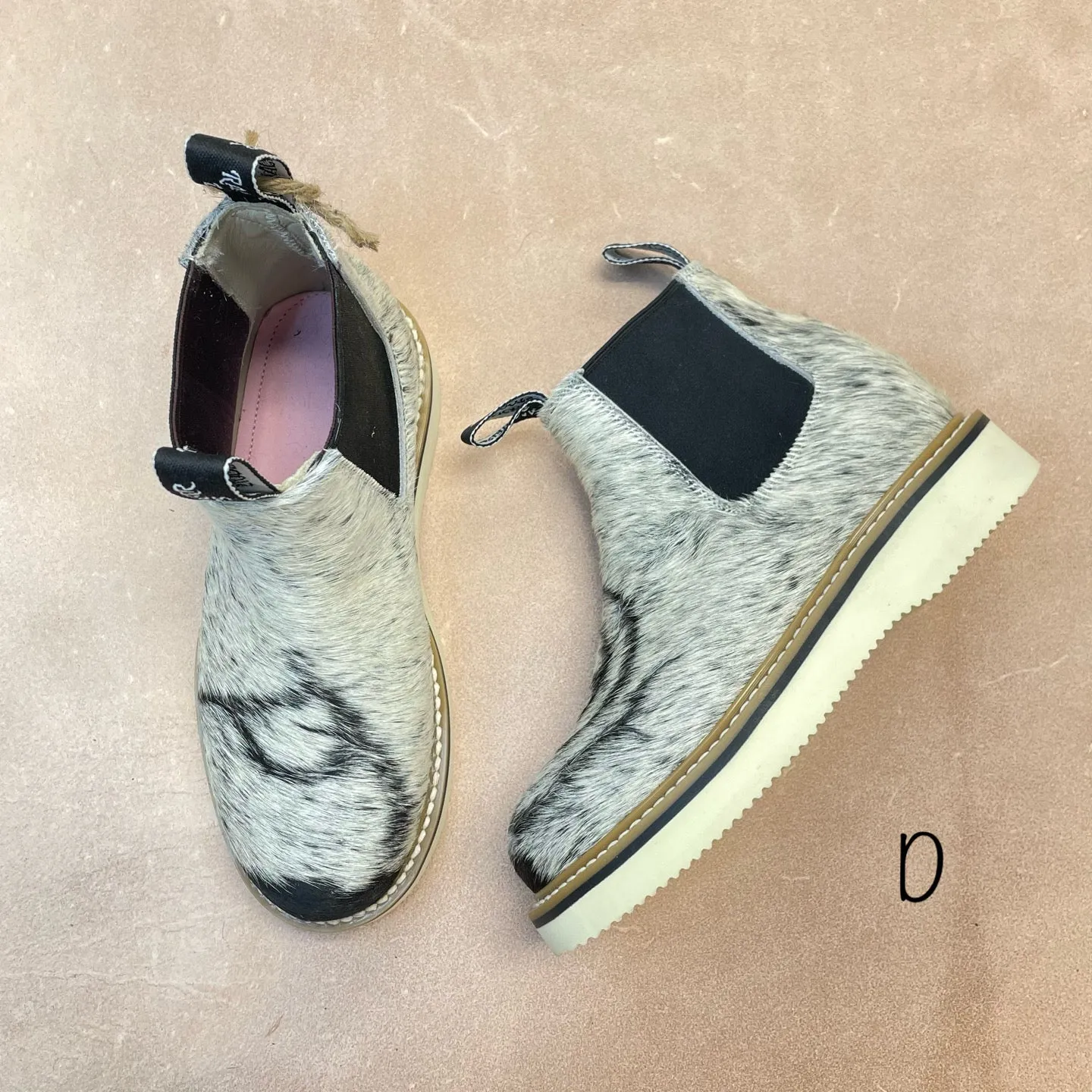 Cowhide Lechera - Size 7
