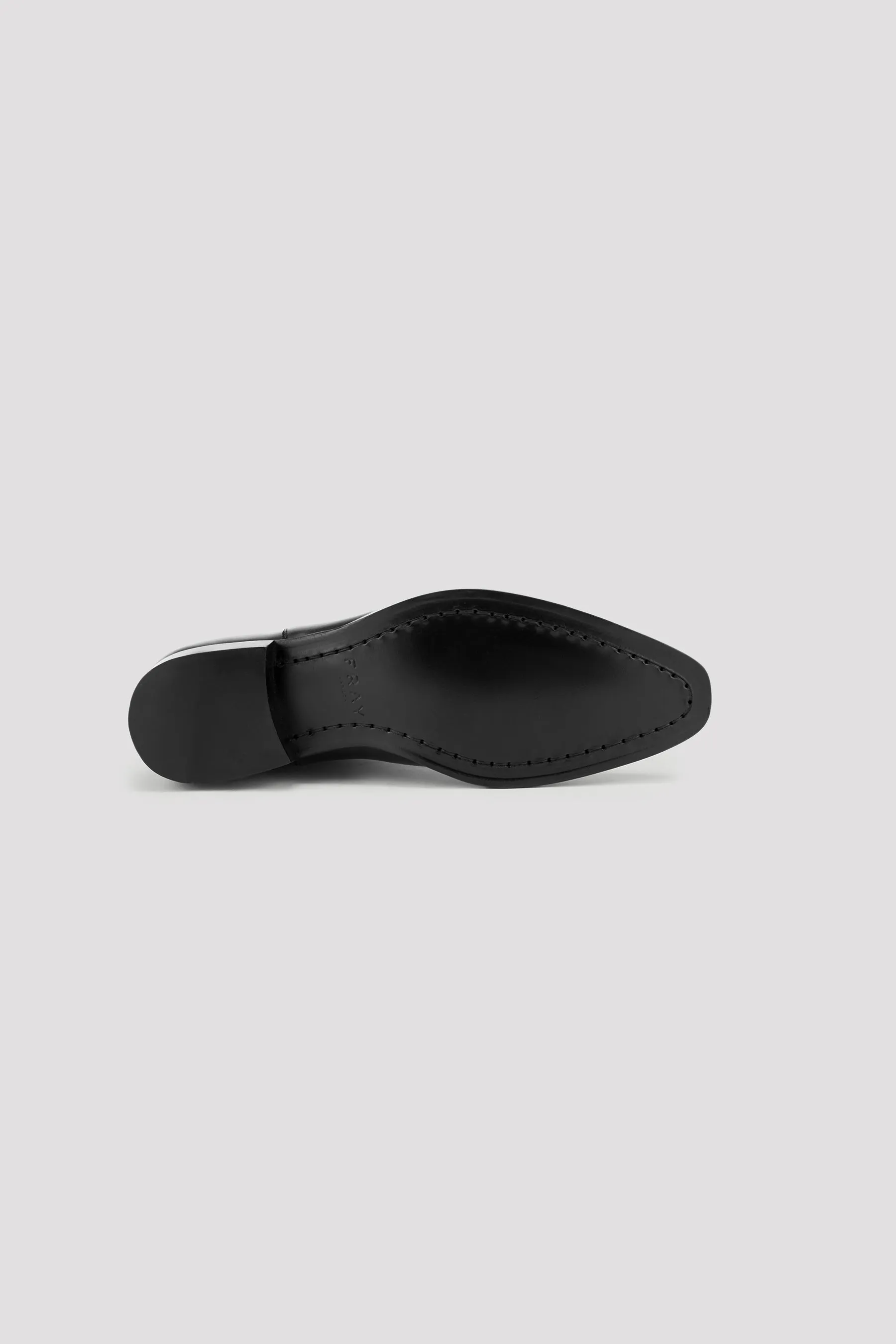 Fray 30mm Chelsea Boots In Smooth Black Leather