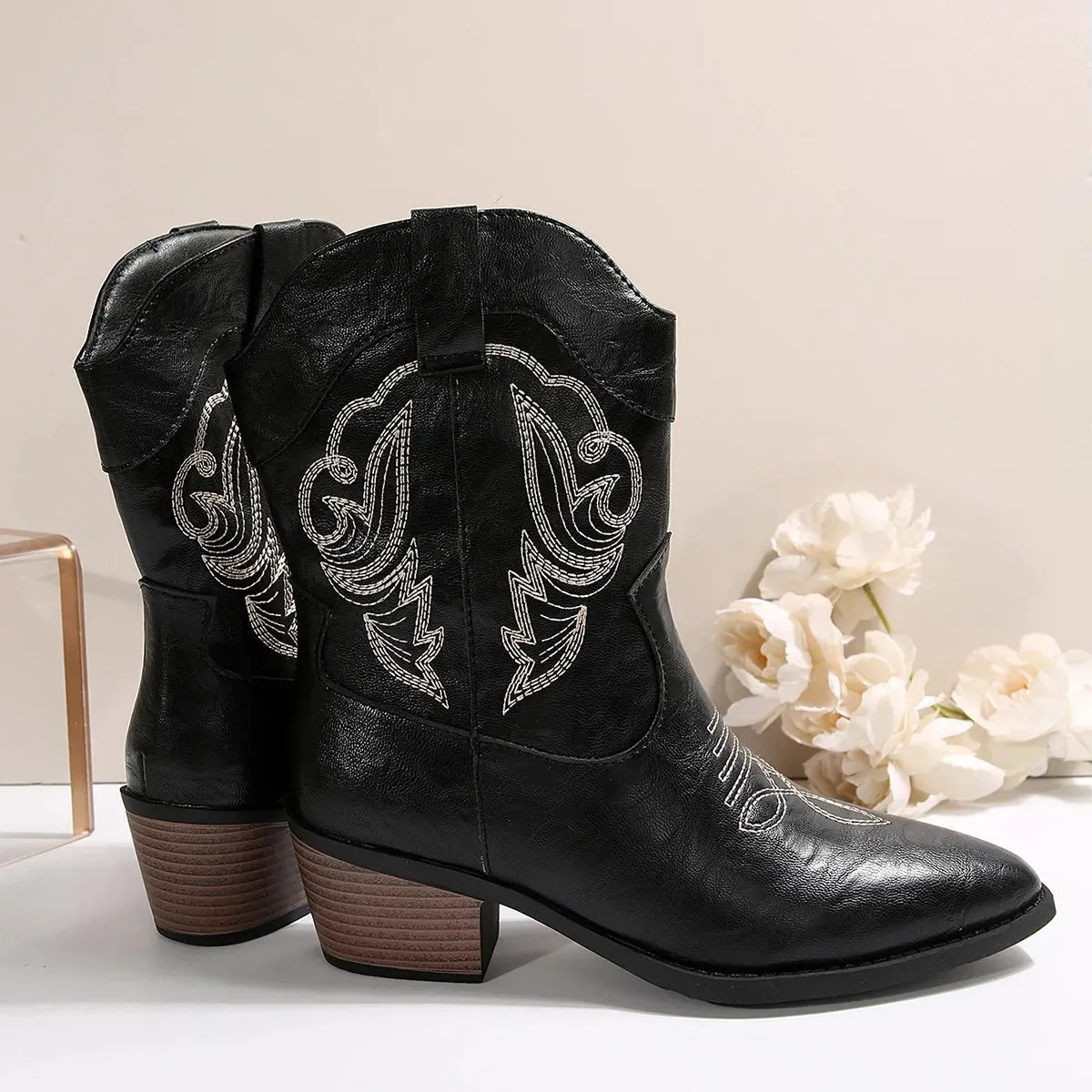 Helga | Classic Cowboy Boots