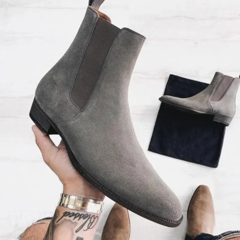 High-quality men's suede boots with elastic insert
