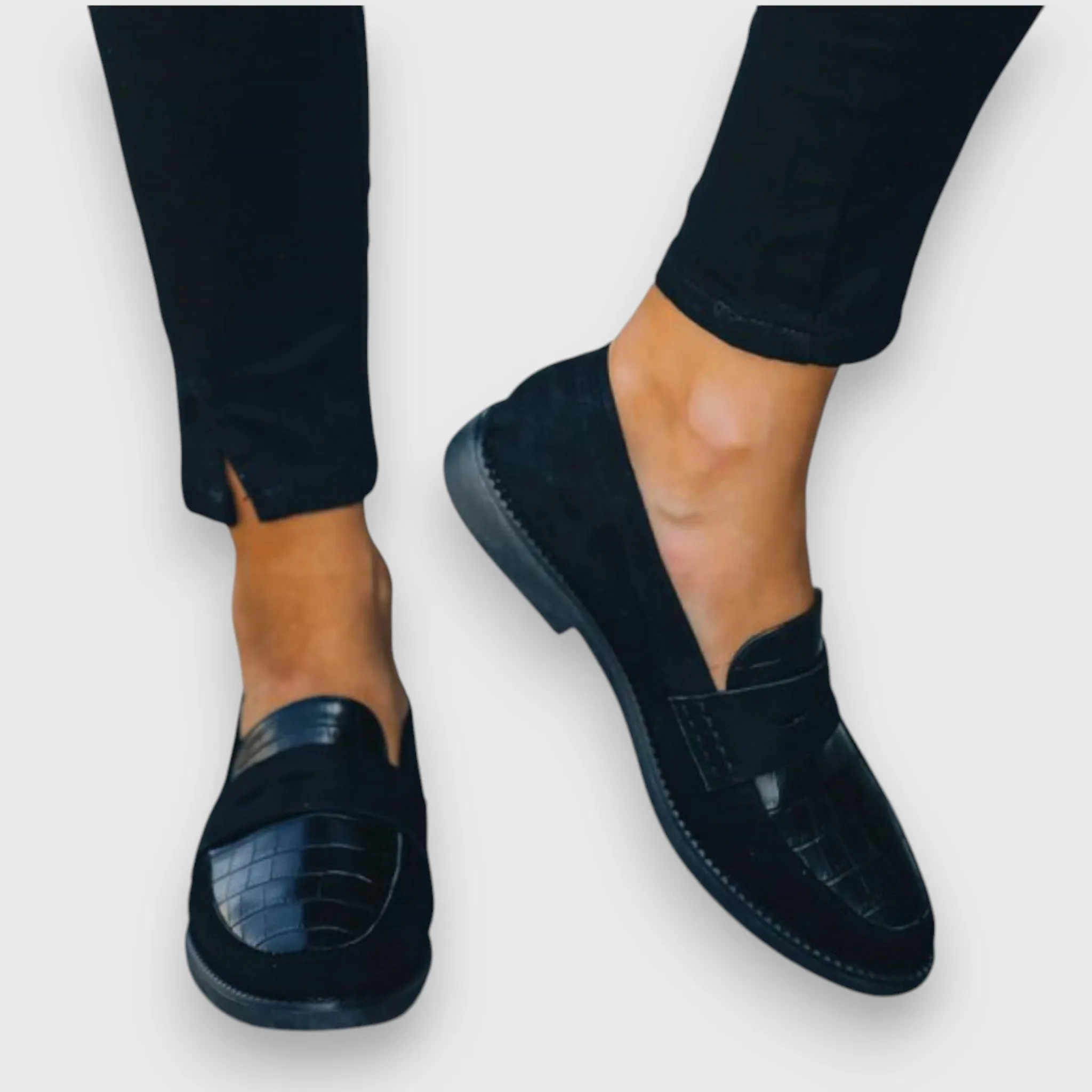 Liny – Stylish Moccasin Slippers