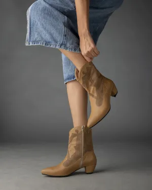 Mariposa Cowgirl Boots - Camel - Order one size up