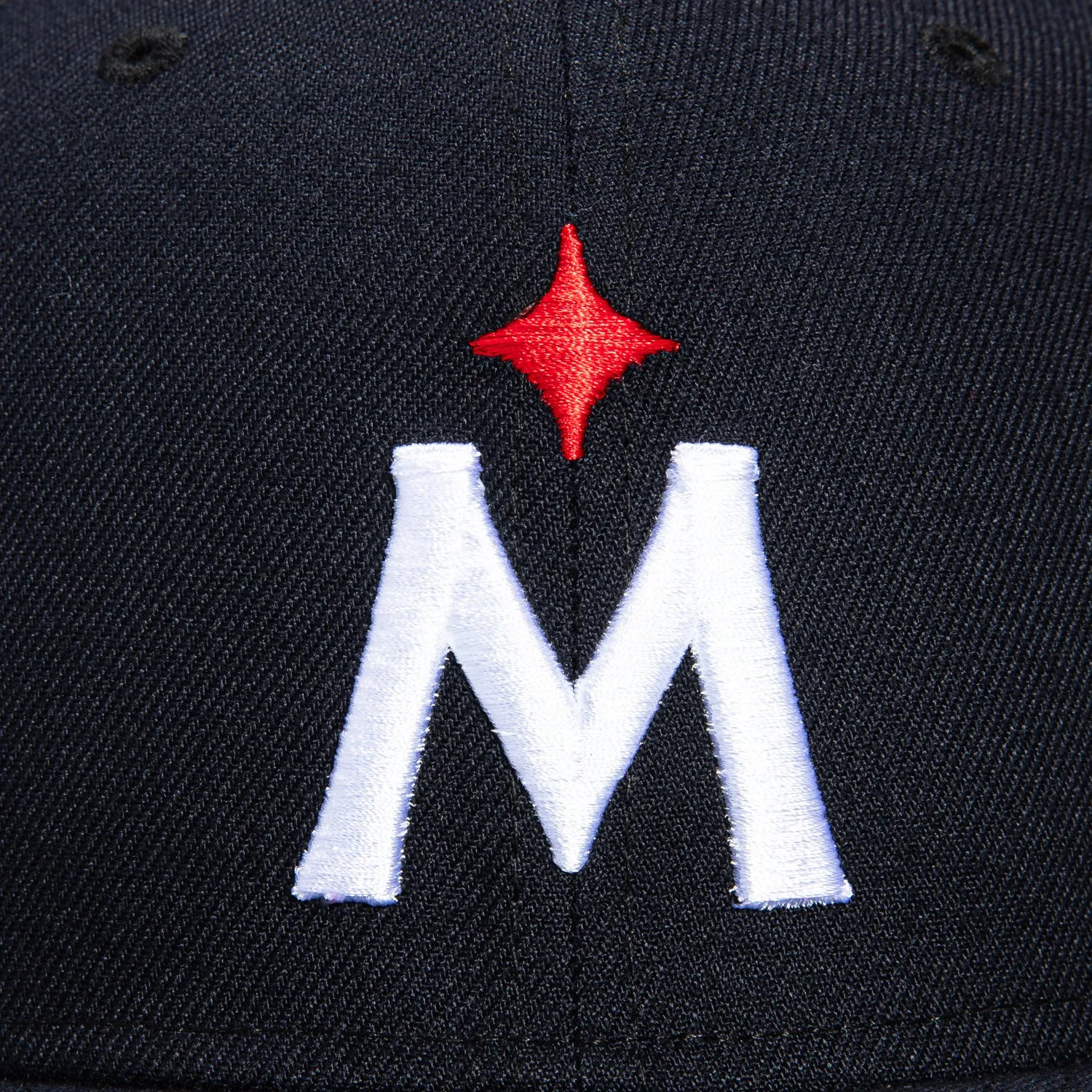 New Era 59Fifty Authentic Collection Minnesota Twins Road Hat - Navy