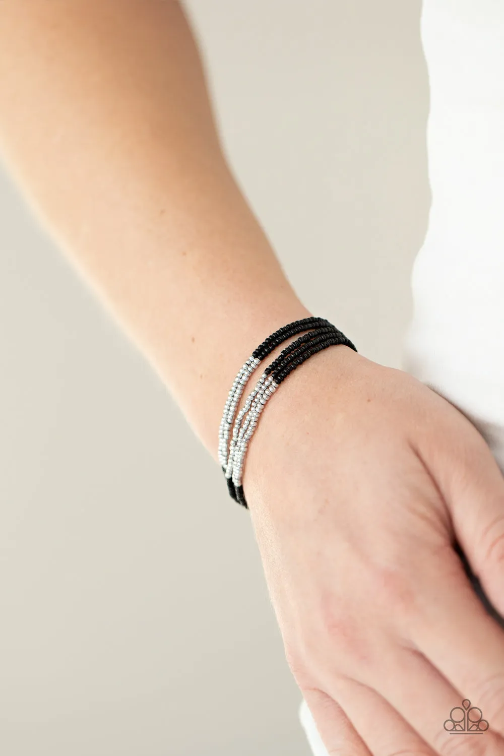 Paparazzi - BEAD Bold - Black Bracelet