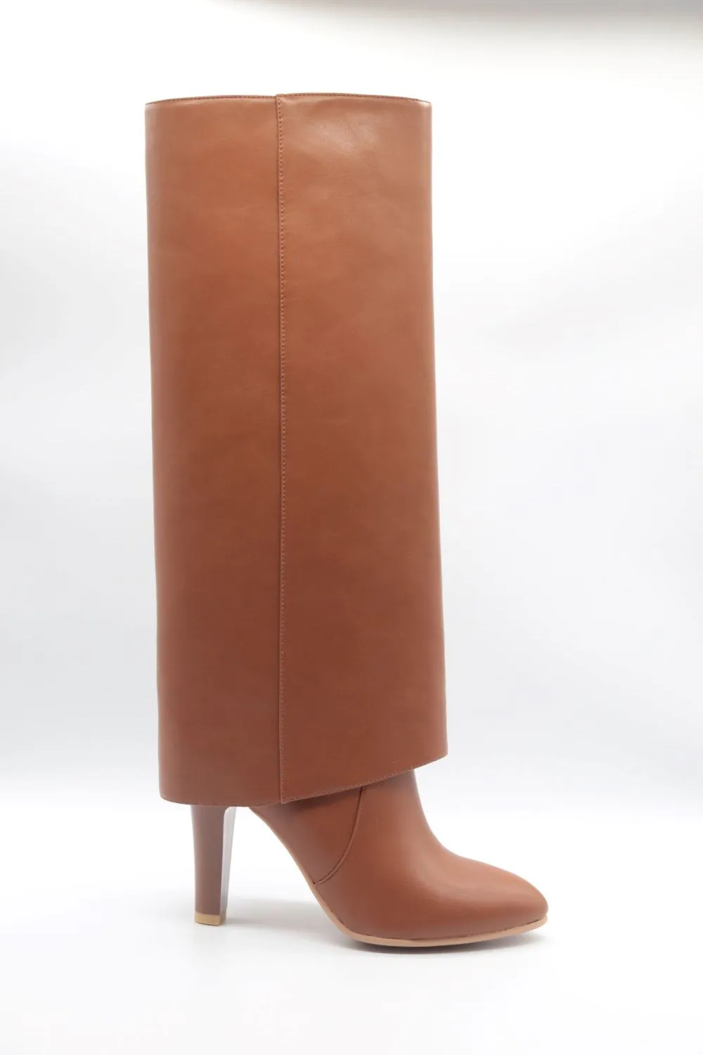 Pointed Heel high boot
