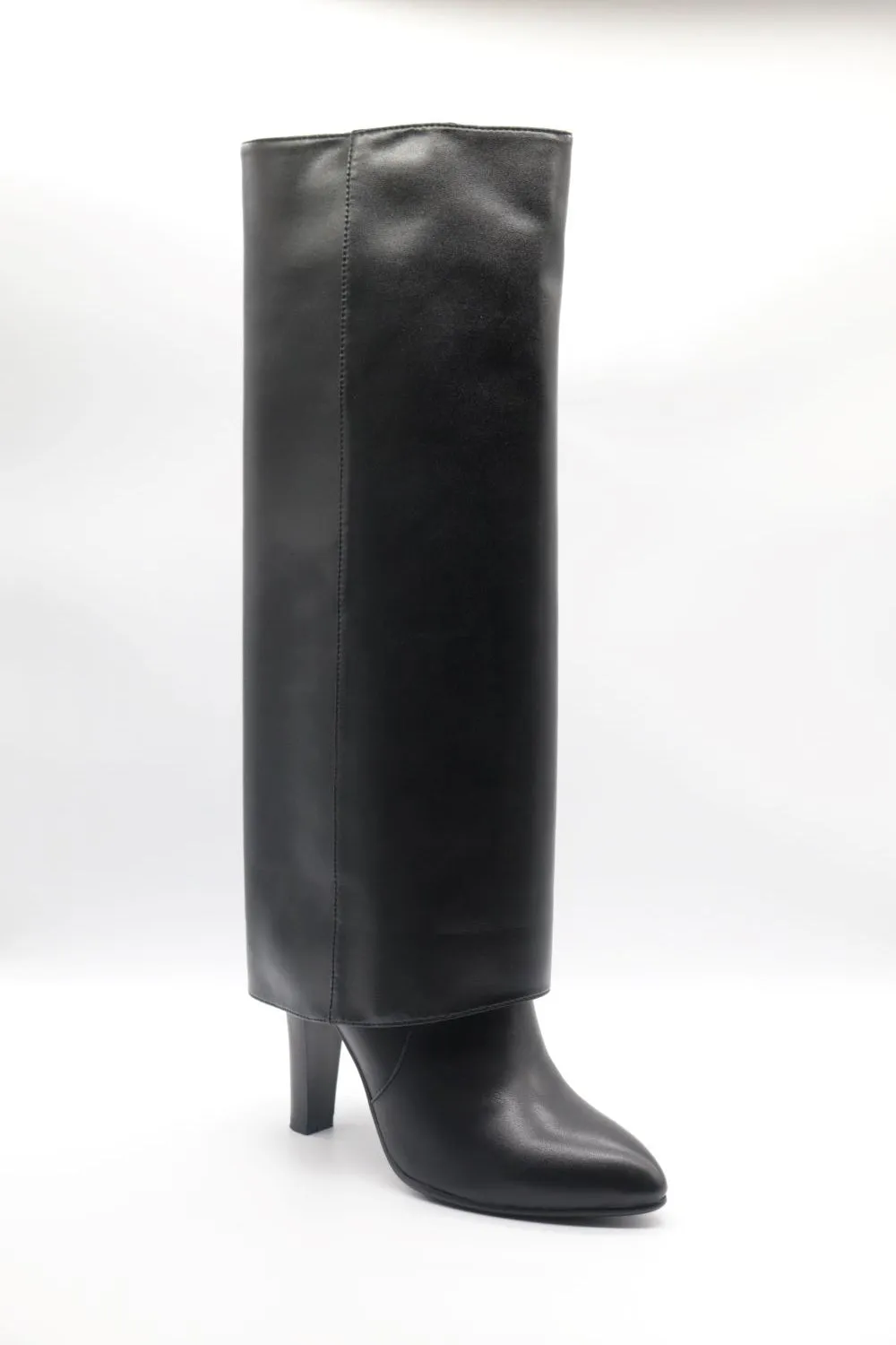 Pointed Heel high boot