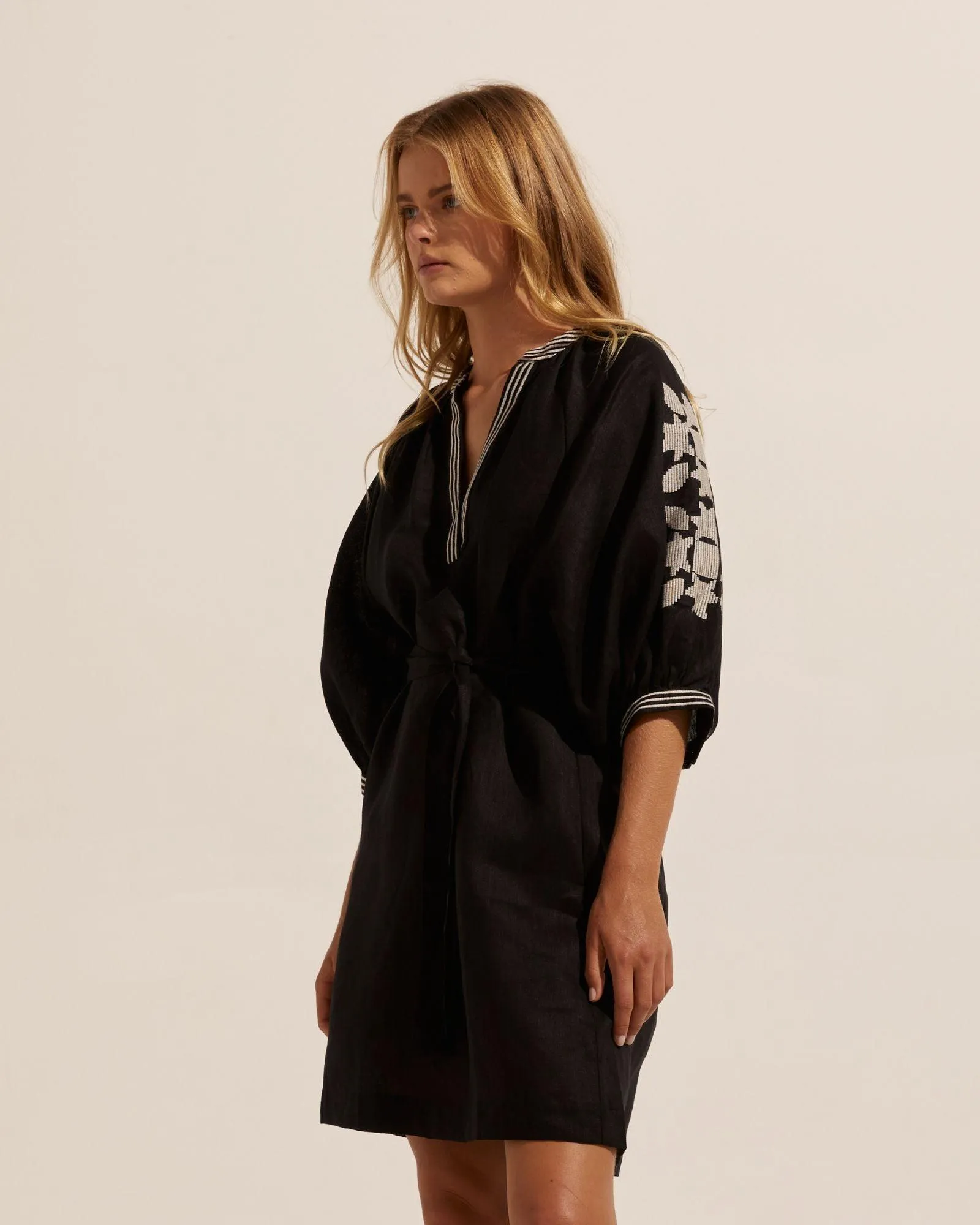 Season Dress - Black