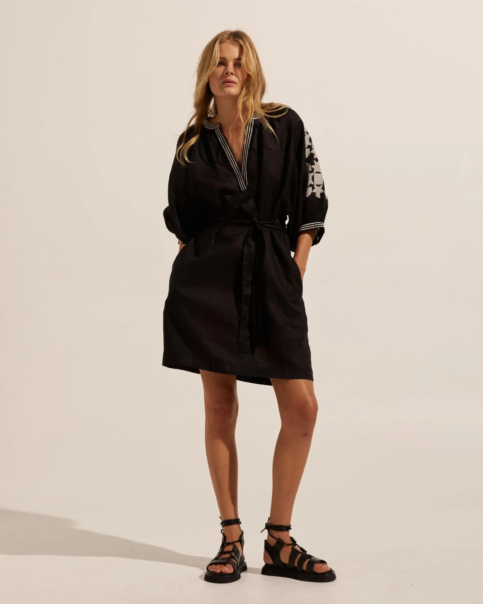 Season Dress - Black