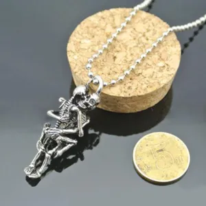 Silver Plated Skull Couple Chain Pendant Necklace
