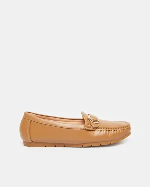 Women Beige Moccasin With Buckle Trim